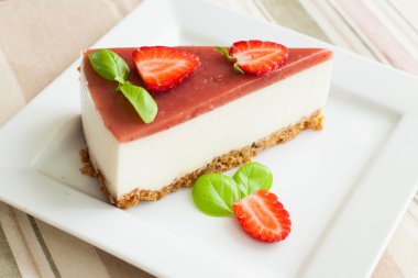 Çilekli cheesecake