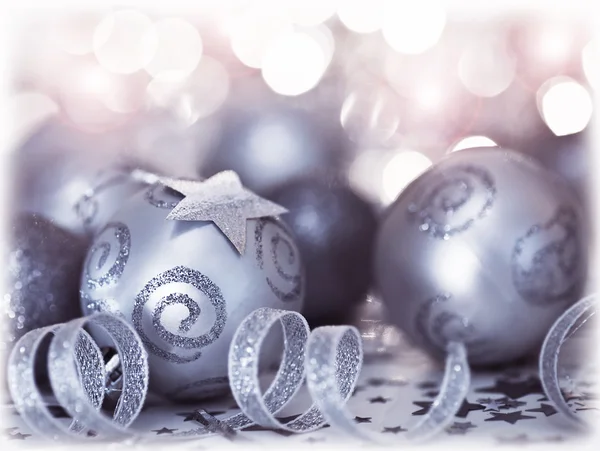 Boule d'arbre de Noël ornement et décoration — Photo