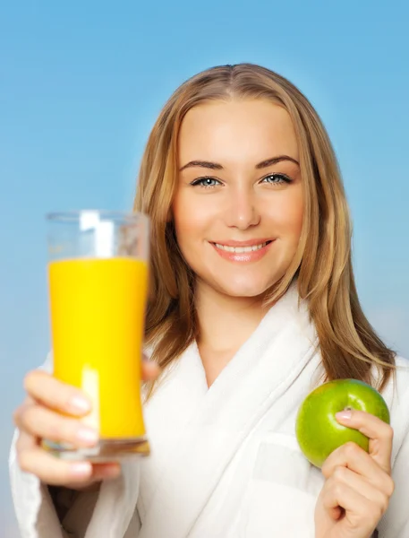 Saludable mujer joven encantadora dieta —  Fotos de Stock