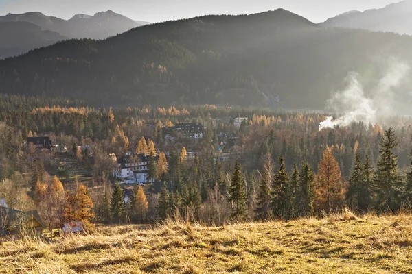 Herfst landschap rond de stad zakopane — Stockfoto