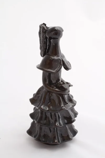 Figurita de cerámica negra sobre blanco — Foto de Stock