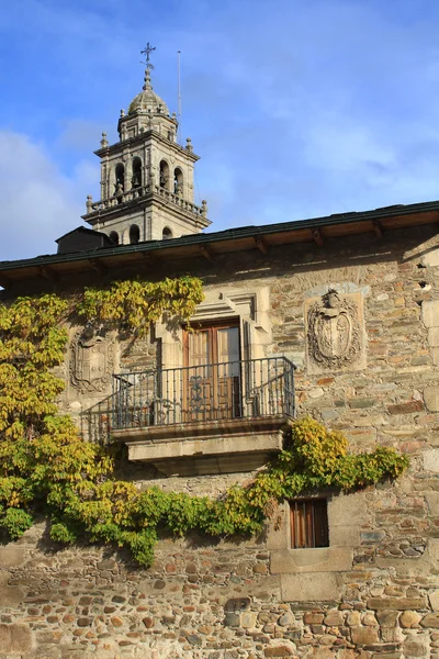 Gebäude typisch für Ponferrada in Spanien — Stockfoto