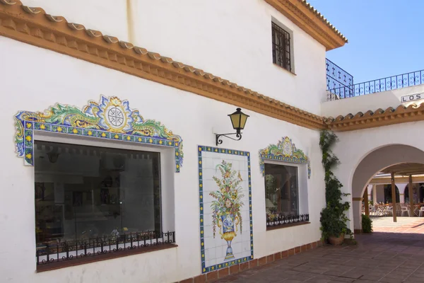 Weißes andalusisches Haus — Stockfoto