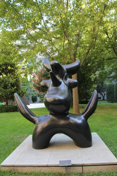 Sculpture of Joan Miró. Moon bird 1966 — Stock Fotó