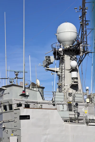 Torre de comunicações navio de guerra moderno — Fotografia de Stock