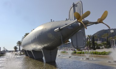 Historic submarine built in 1888 by Isaac Peral clipart