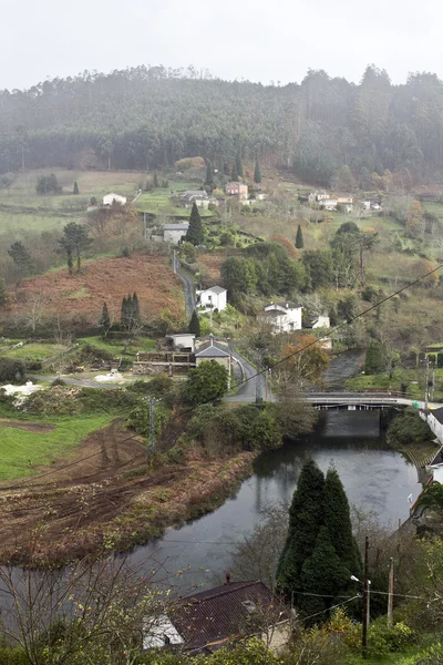 Paisagem de colinas verdes na Galiza, Espanha — Fotografia de Stock