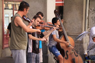 Madrid - OCT 20: musicians performing on the street on OCT 20, 2 clipart