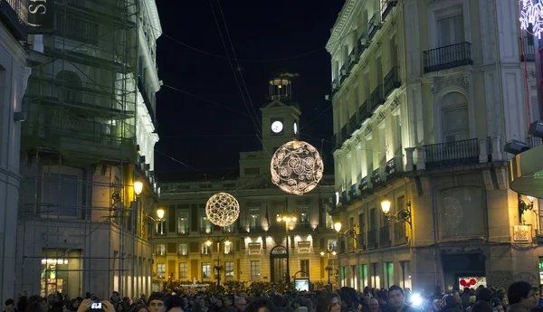 Мадрид - DEC 22: Рождественская атмосфера на улицах на DEC 22 , — стоковое фото