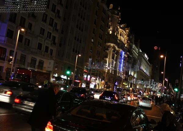 Madrid - dec 22: kerstsfeer in de straten van dec 22, — Stockfoto