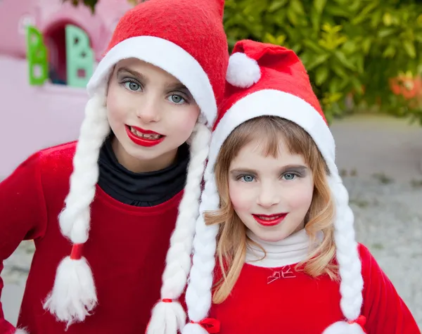 Χριστούγεννα santa costumer παιδί κορίτσια πορτρέτο χαμογελώντας — Φωτογραφία Αρχείου