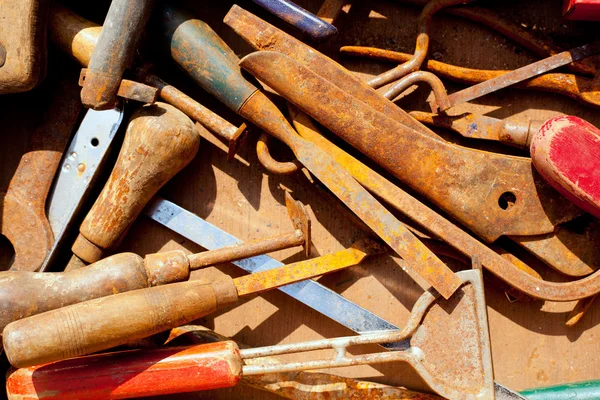 Grunge oxidado desordenado herramientas de mano — Foto de Stock