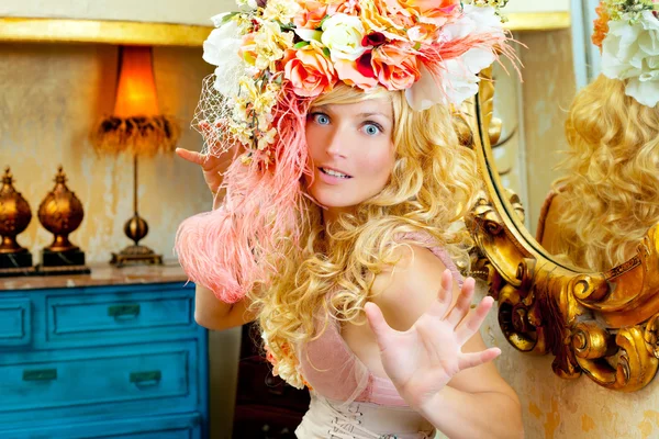 Blond fashion woman with spring flowers hat — Stock Photo, Image