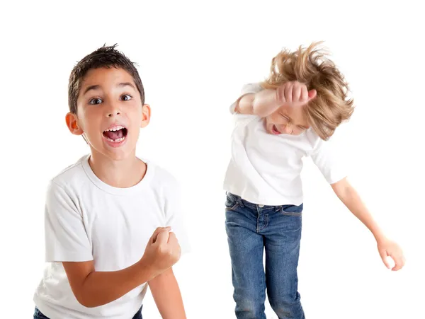 Glada barn barn glada skrikande och vinnare gest — Stockfoto