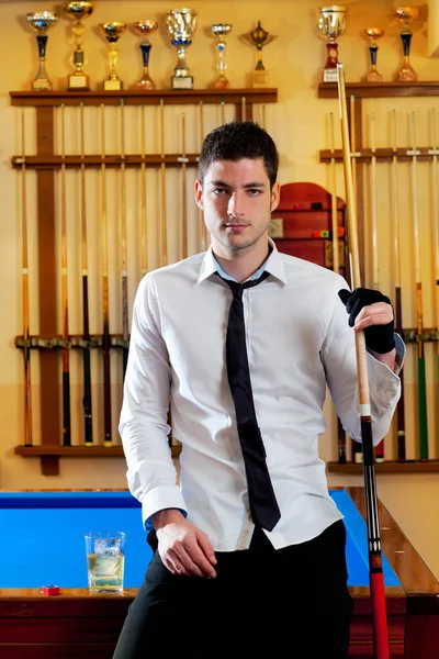 Billiard handsome young man with shirt cue and tie — Stock Photo, Image