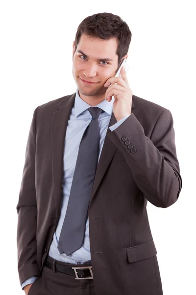 Retrato de un joven hombre de negocios caucásico usando un teléfono móvil — Foto de Stock