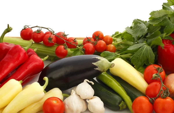Farbenfrohe Gemüsearrangements — Stockfoto