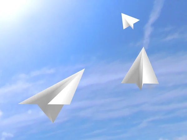 Origami papel branco aviões voando no céu — Fotografia de Stock