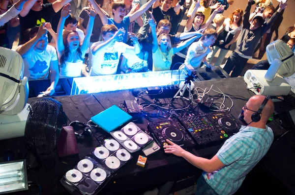 DJ playing — Stock Photo, Image