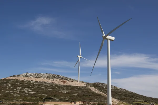 Molinos de viento generadores de energía — Foto de Stock