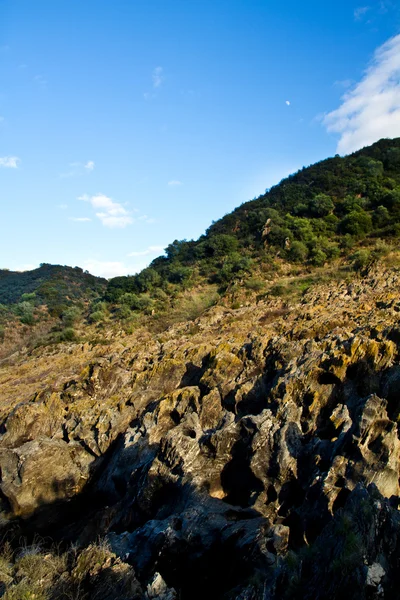 예리한 가장자리 바위 — 스톡 사진