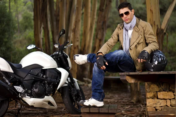 Muž na motocyklu — Stock fotografie