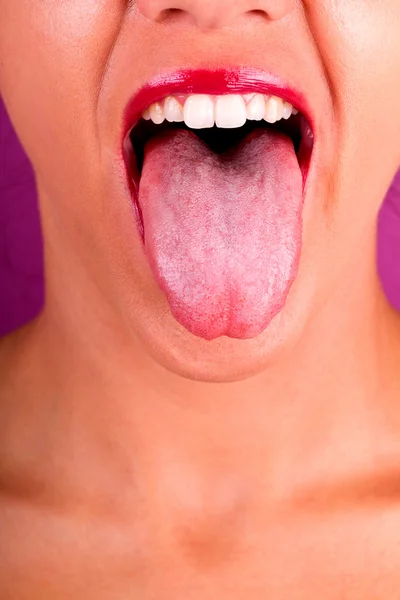 吐舌 — 图库照片