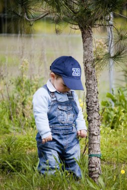 Young child with cap