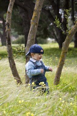 Young child with cap