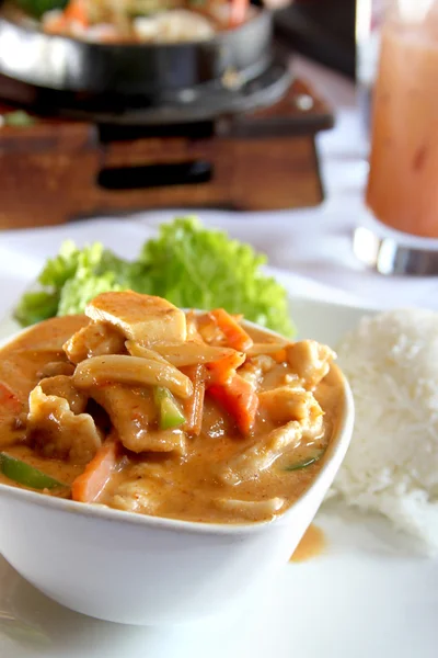 Yellow curry chicken — Stock Photo, Image