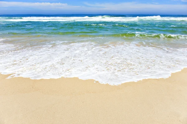 Open beach on a tropical island — Stock Photo, Image