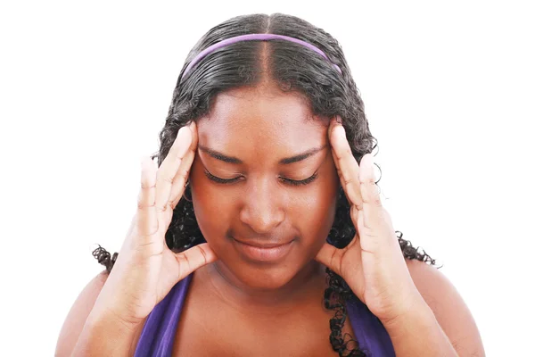 Geïsoleerde portret van bezorgd tienermeisje met hoofdpijn — Stockfoto