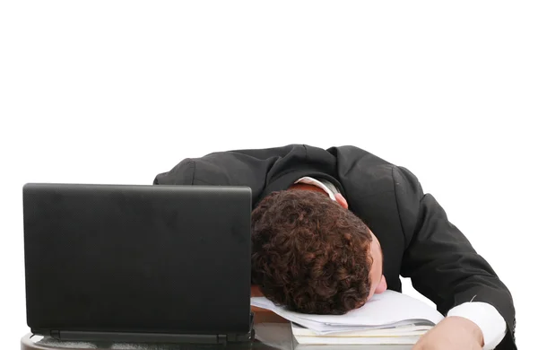 Jovem homem de negócios dormindo no laptop — Fotografia de Stock
