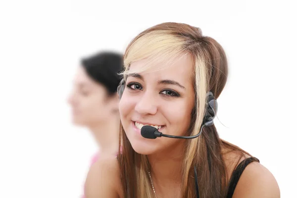 Representante sonriente llamada centro mujer hermosa con auriculares. — Stockfoto