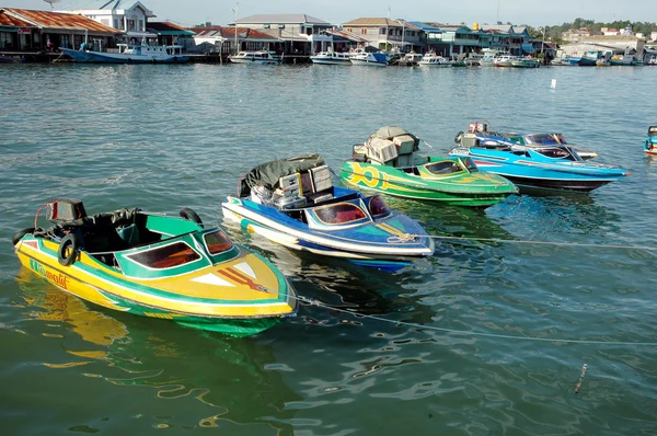 Four speedboats are anchored — Stock Photo, Image