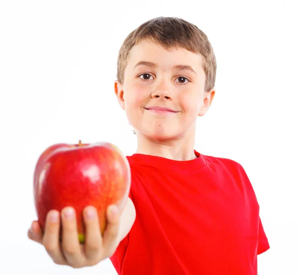 Kleiner Junge mit Apfel. — Stockfoto