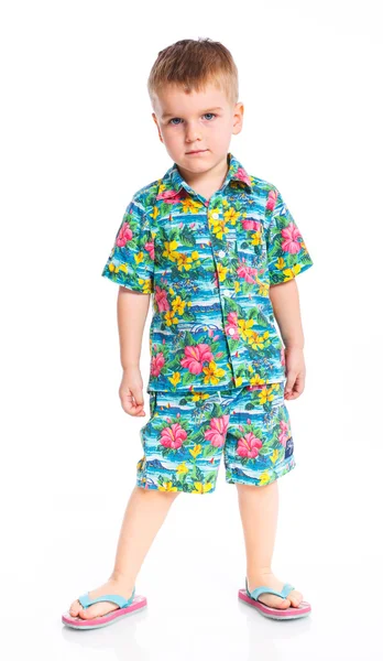 Küçük şirin çocuk plaj kıyafetlerini giymiş — Stok fotoğraf