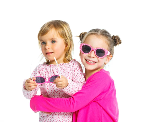 两个年轻漂亮的女孩在眼镜 — 图库照片
