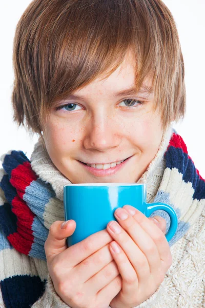Ung frysta tonåring i vinter stil — Stockfoto