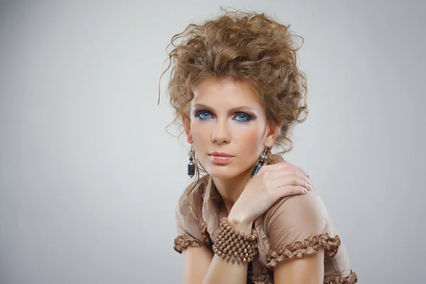 Nahaufnahme Porträt der schönen Mädchen mit Make-up — Stockfoto
