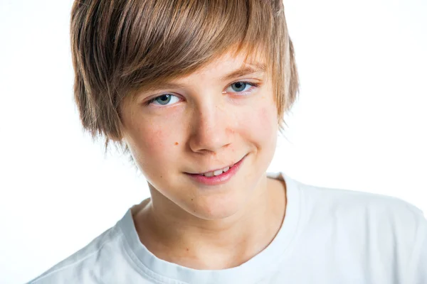 Retrato de joven hermoso niño en blanco —  Fotos de Stock