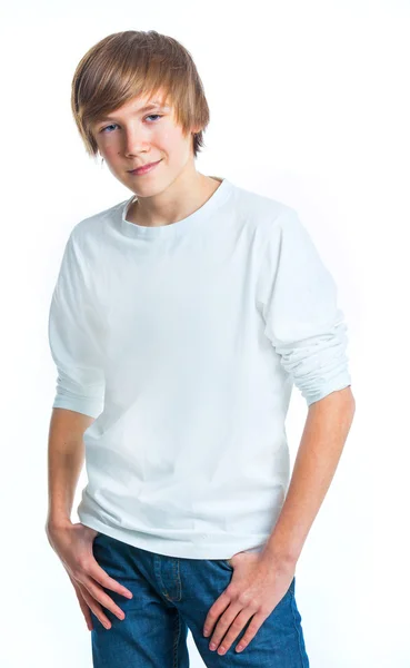 Retrato de jovem menino bonito em branco — Fotografia de Stock