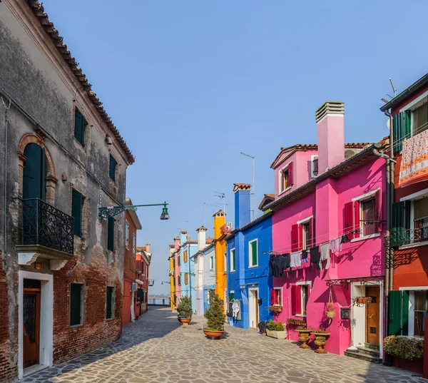 Renkli evler burano. İtalya — Stok fotoğraf