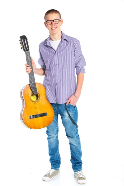 Мальчик с классической испанской гитарой — стоковое фото
