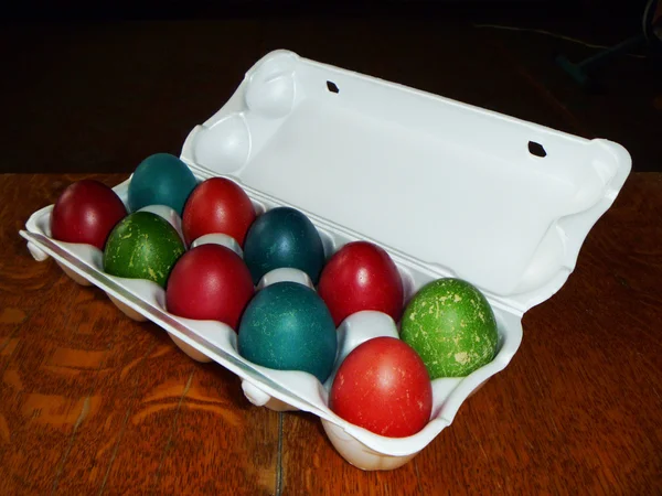Barvená vejce v den Velikonoc — Stock fotografie