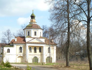 Nadvratnaya Vsehsvyatskaya church in city Vyazniki clipart