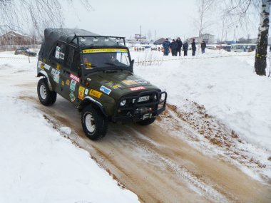 Kış jeep-sprint araba yarışı