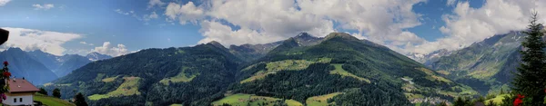 Přírodní park texel skupina v Jižním Tyrolsku — Stock fotografie