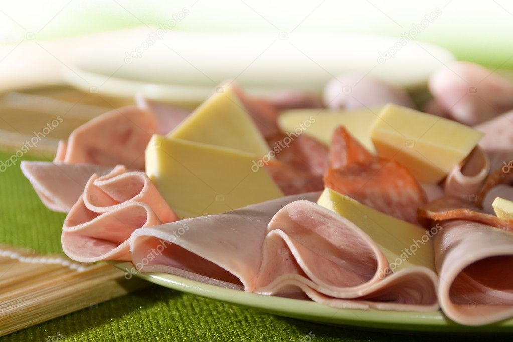 slices of ham and cheese | 图库照片 08 janovici eniko #8515567