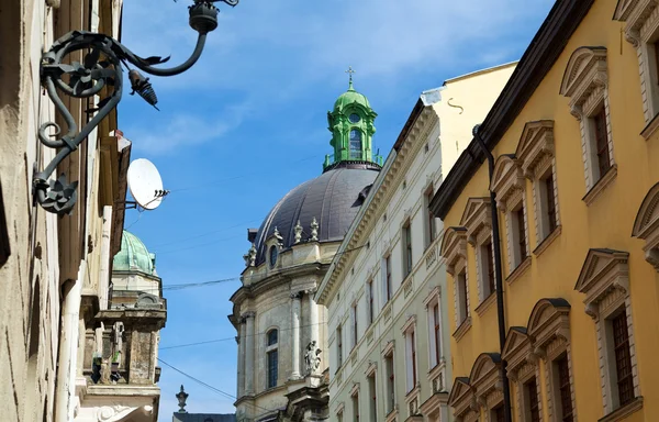 Dominikanerkirche in lviv — Stockfoto